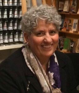 Headshot Poet Phyllis Carto