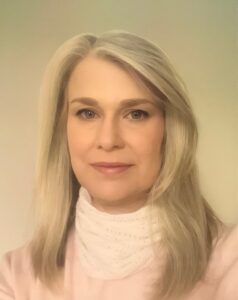 Headshot of poet Emma-Jane Peterson